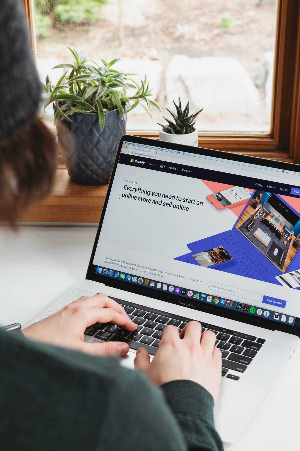 Mac screen displaying Shopify